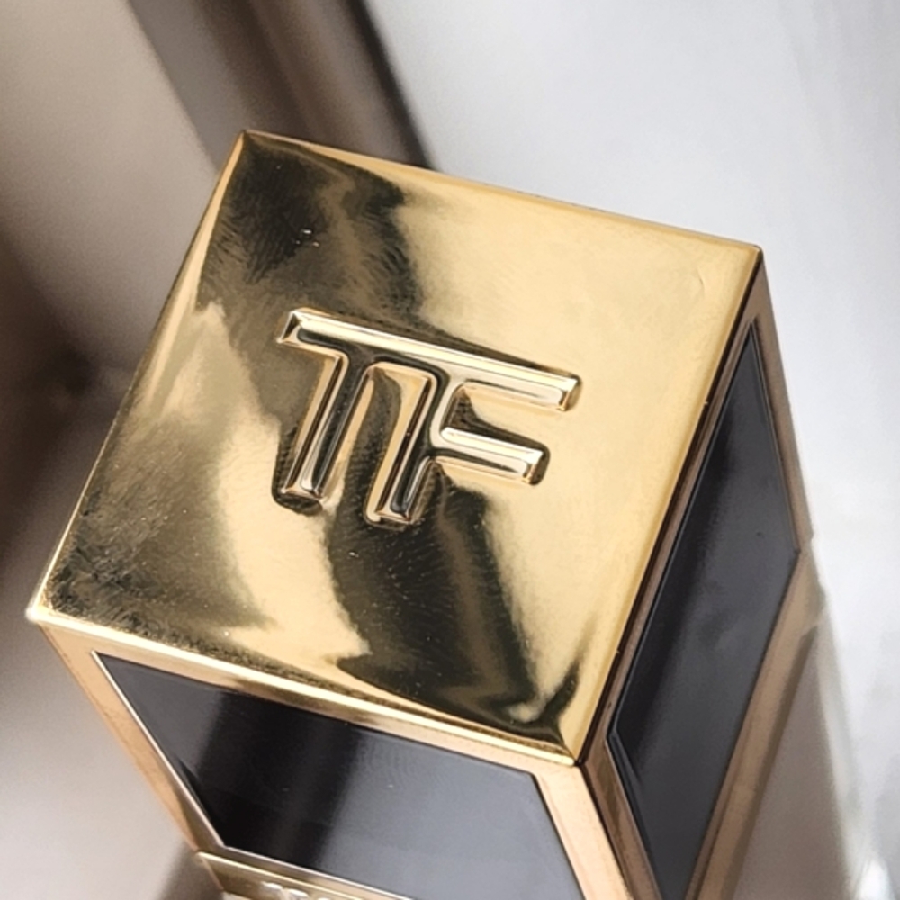 NIB TOM FORD ARCHITECTURE RADIANCE HYDRATING FOUNDATION 2.5 - Picture 13 of 16